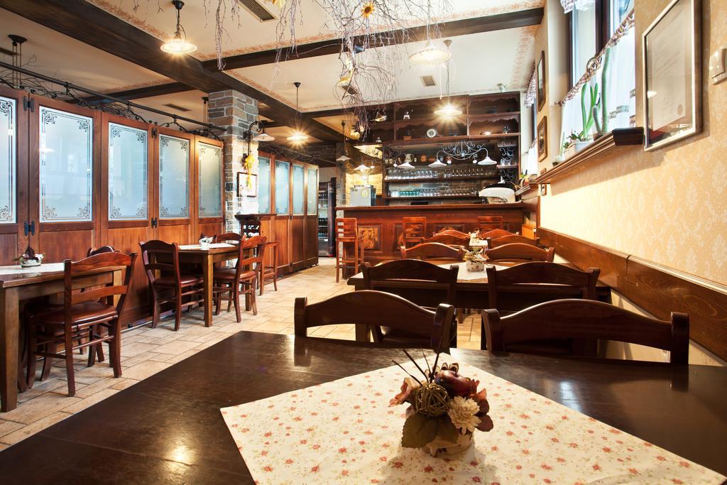 Hotel Samarin Črnomelj 외부 사진
